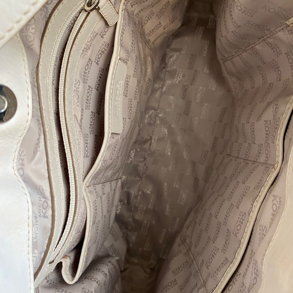 Michael Kors Large White Satchel - Picture 5 of 6